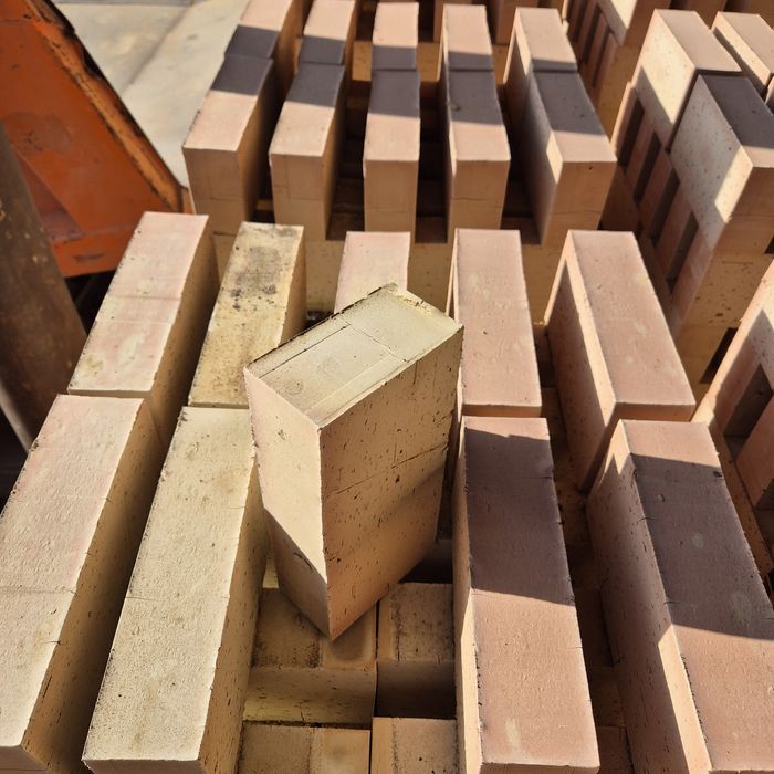 Кирпич красный кирпич