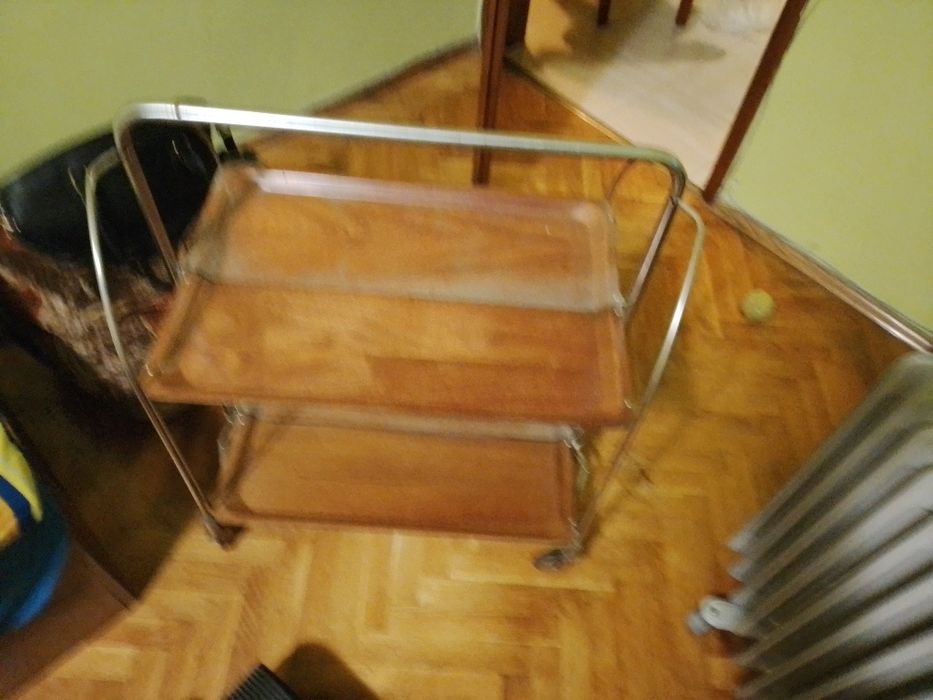 2 броя Сгъваеми маси от социализма