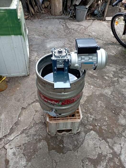 Машина за крем мед