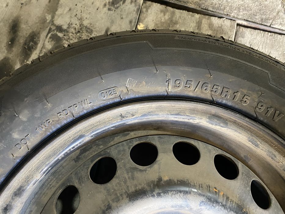 Продам шины в сборе на R15
