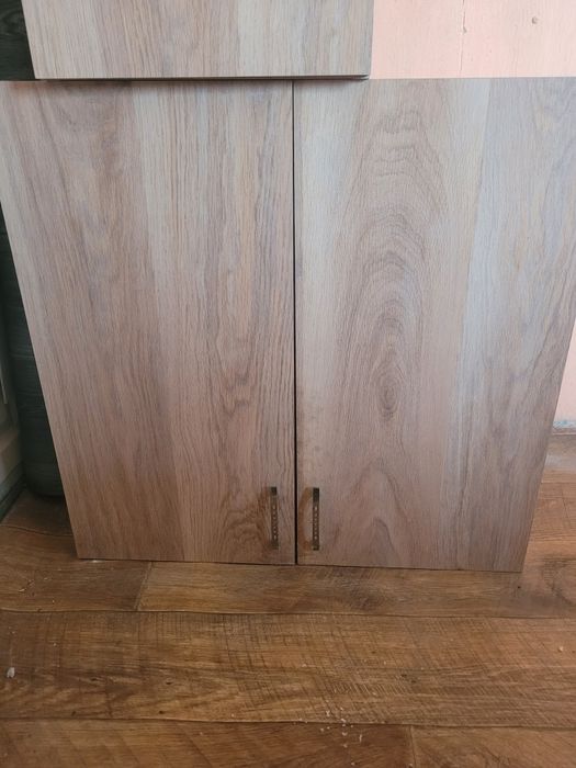 Кухонные шкафы,новые