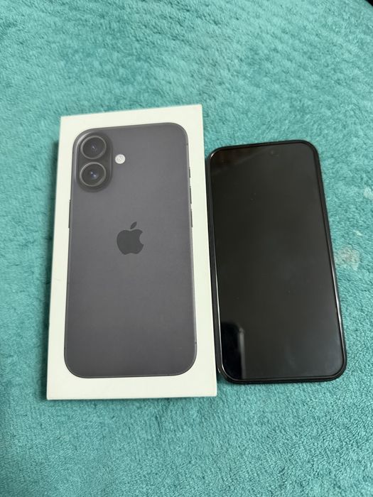 Iphone 16 с гарантией в хорошом состояние