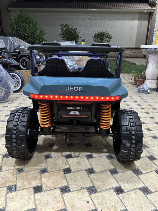 Pultli moshina. Detskiy moshina