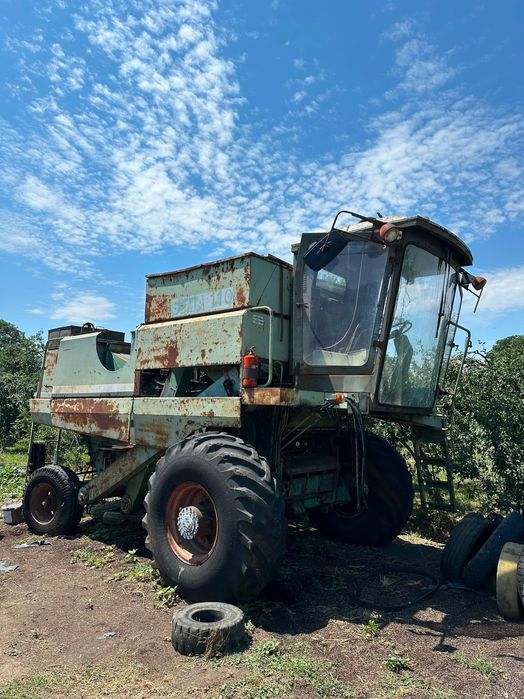 Piese de combine românești Cauciuc roată 23.1/18 R26 18 pliuri janta 10 prezoane și 12.5 R20 MITAS 12 pliuri fulii cilindri RIPS 6F floare Sema110 140