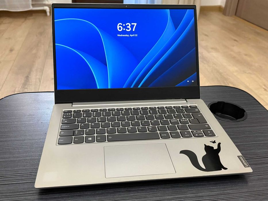 Laptop Lenovo i5 gen 10 laptop 14" inch Laptop office lenovo