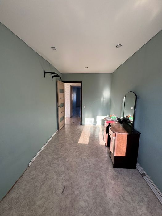 Продам 3 комнатную квартиру