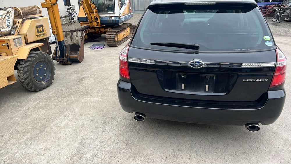 В разбор Subaru Legacy