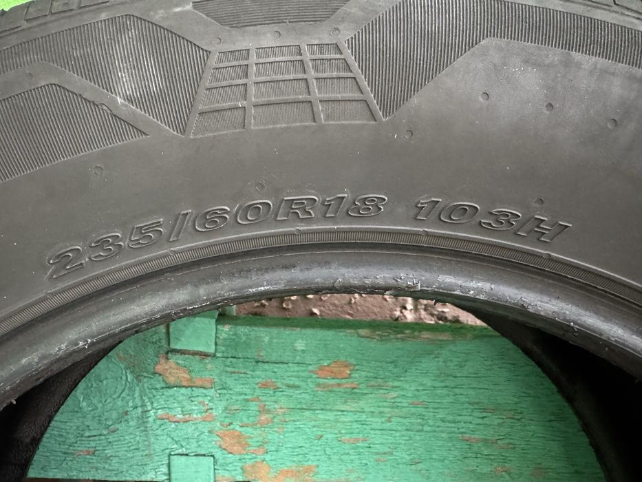 Продам б/у шины NEXEN 235*60 R18