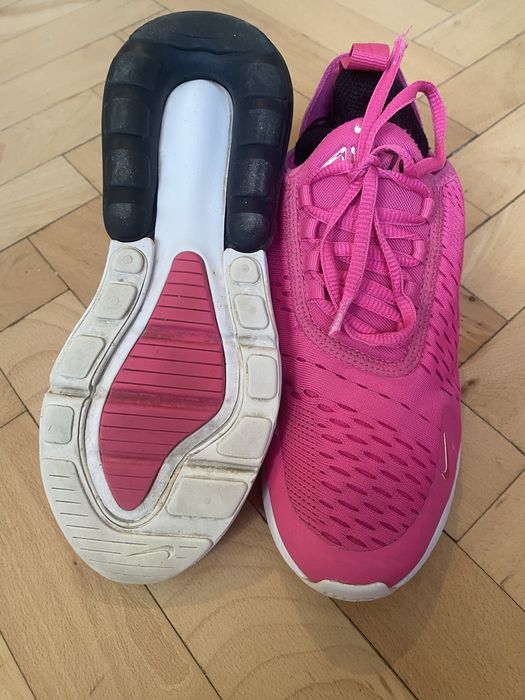 Маратонки nike розови