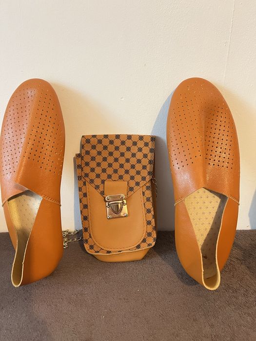 Женская обувь