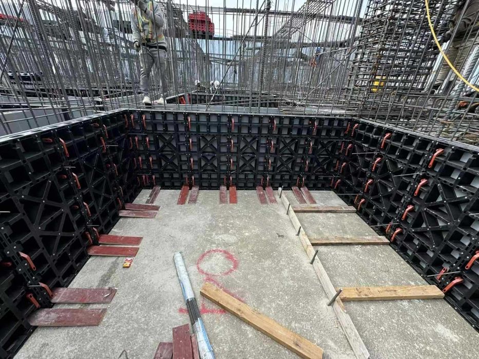 Висококачествен високополимерен кофраж