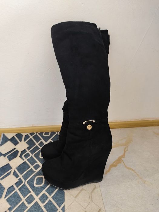 Продам обувь новая