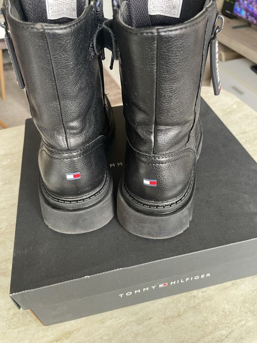 Детски боти на Tommy Hilfiger