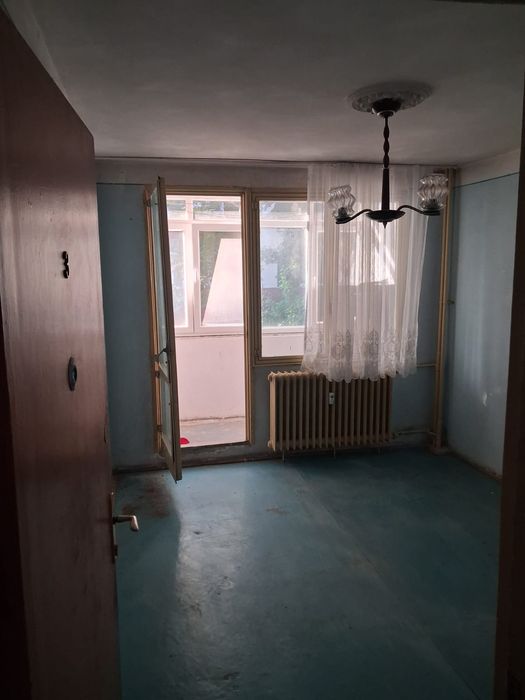 Ap 3 camere de vanzare