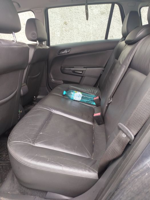 Opel Astra H 1.7 2550€