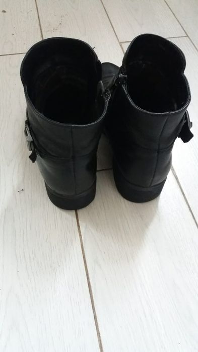 Продам детский обувь