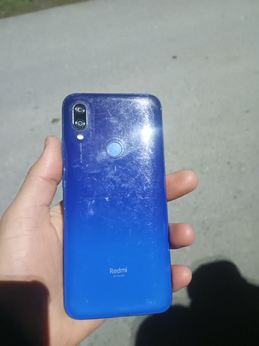 Redmi 7 koʻk 4/64 gb