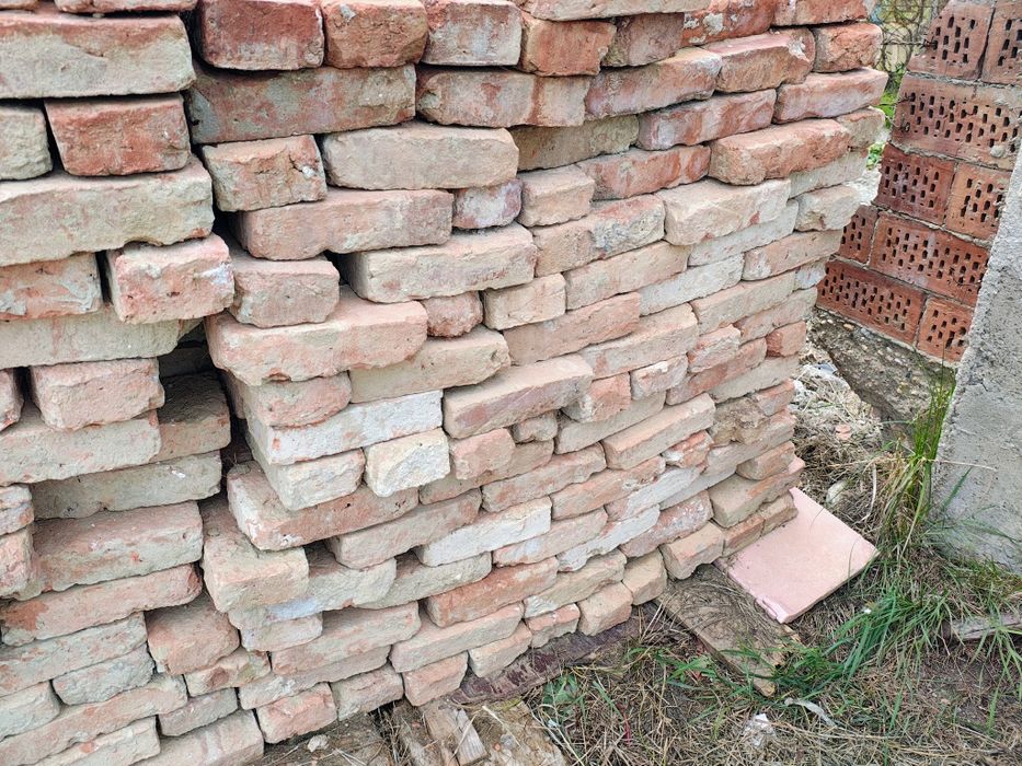 Cărămidă din demolări