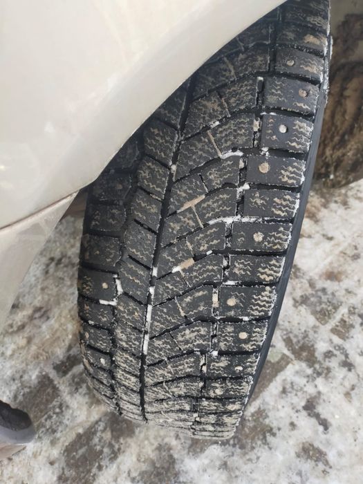 Продается комплект зимней резины