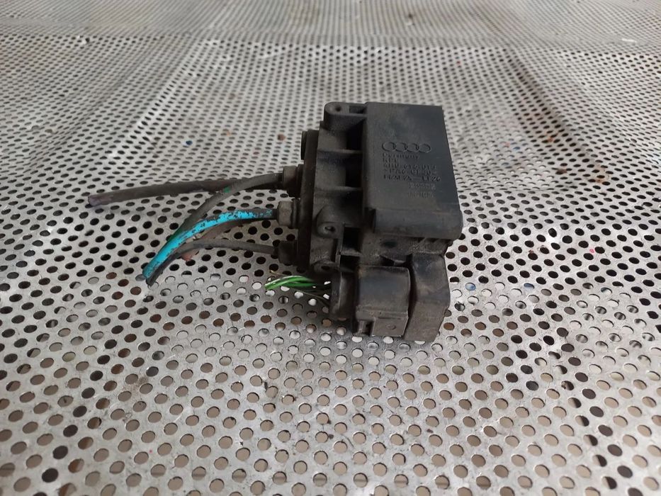 Bloc Valve Suspensie Pneumatica Audi A8 4H D4 A6 C7 A7 Original 94.000 Km An 2010-2011-2012-2013-2014-2015-2016-2017 Cod 4H0616013 Dezmembrez Audi A8