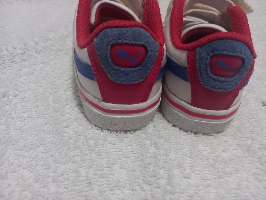 Adidasi puma 20 copii