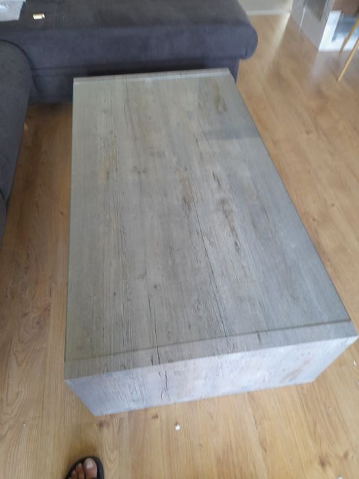 Холна маса-сива.