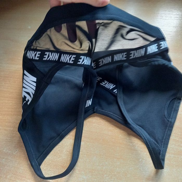 Bustiera de sport Nike