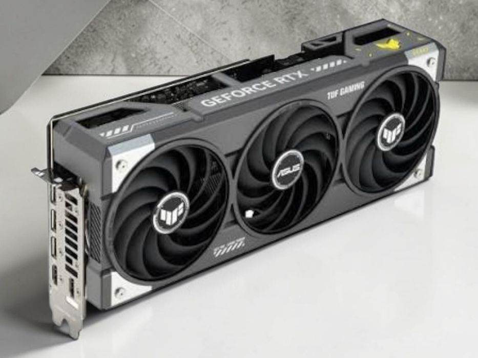 ASUS TUF Gaming GeForce RTX 5070 Ti OC 16GB GDDR7 Black ЧИСТО НОВА!