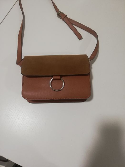 Poseta cărămizie de dama