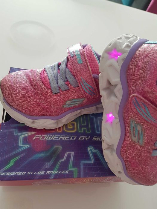 маратонки SKECHERS номер 24
