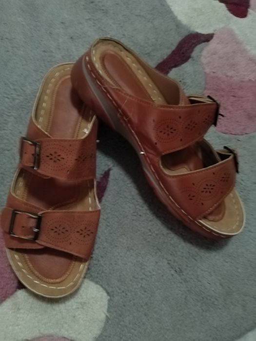 Маратинки и чехли 39номер