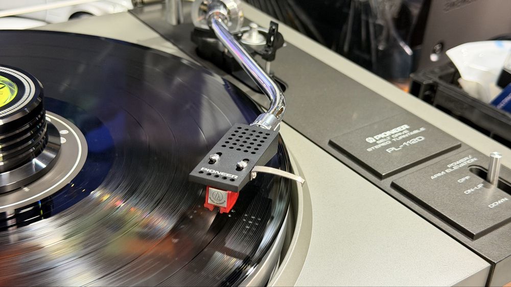 Pioneer PL-1120 | Pick-up Vintage Hi-Fi | Belt Drive | 2 Viteze | Brat S-Shaped | Made in Japan