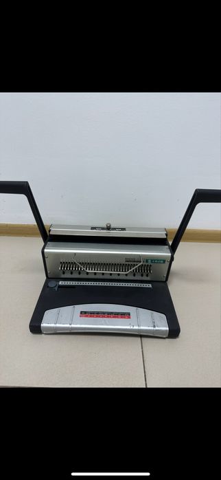 Аппарат для металлического переплета