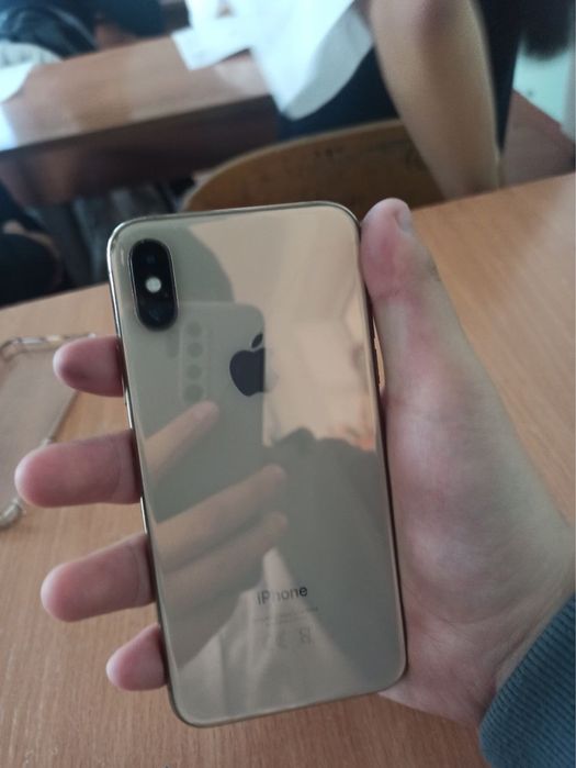 Продам айфон xs 64