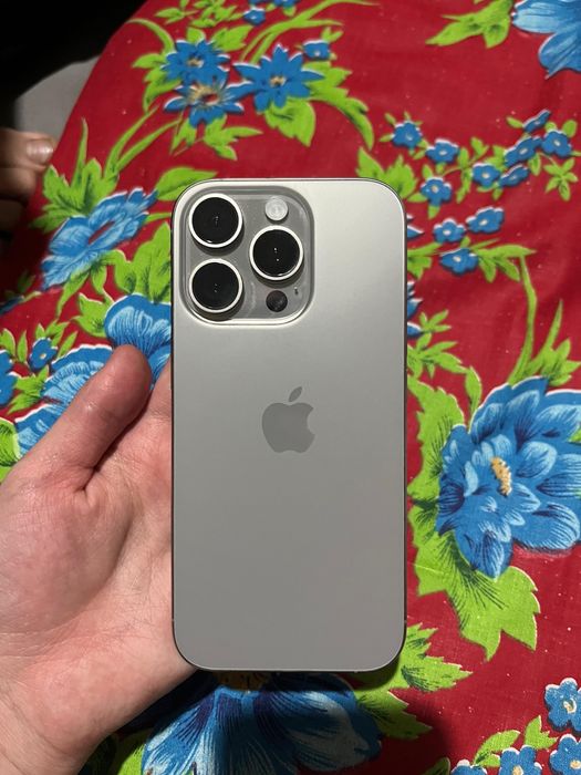 iphone 16 pro Natural Titanium