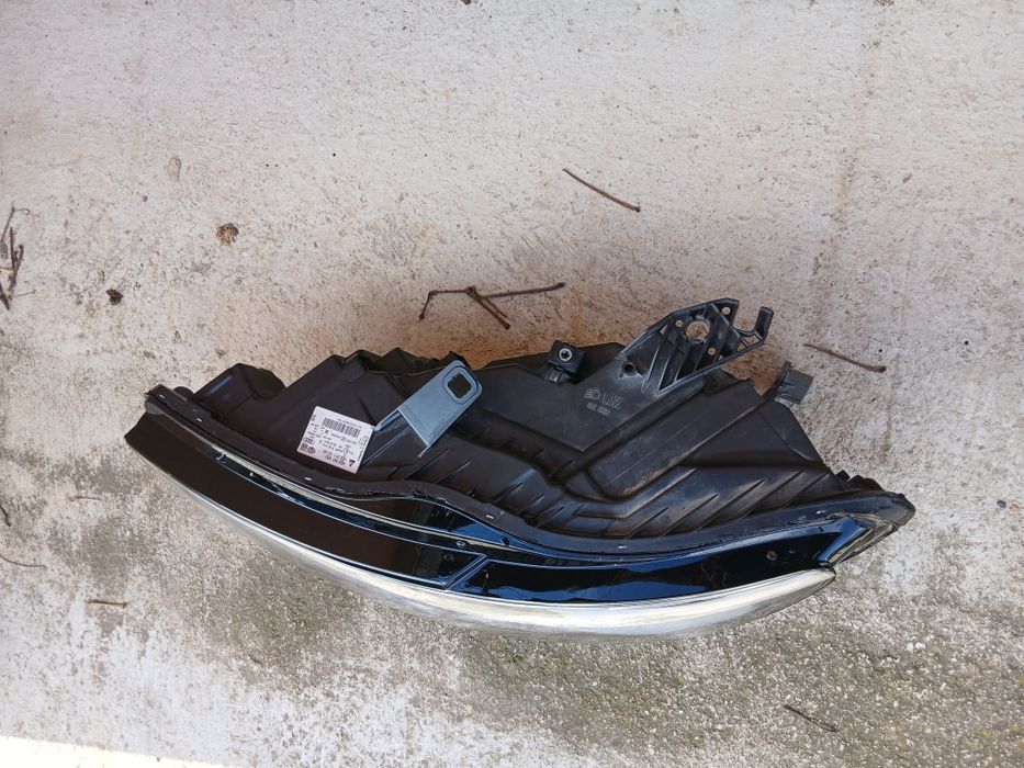 Ляв фар audi a6 c7