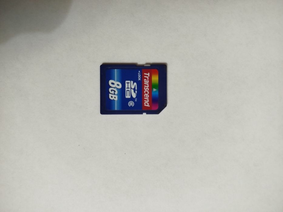 Карта памяти флешка 8GB фотоаппарат учун