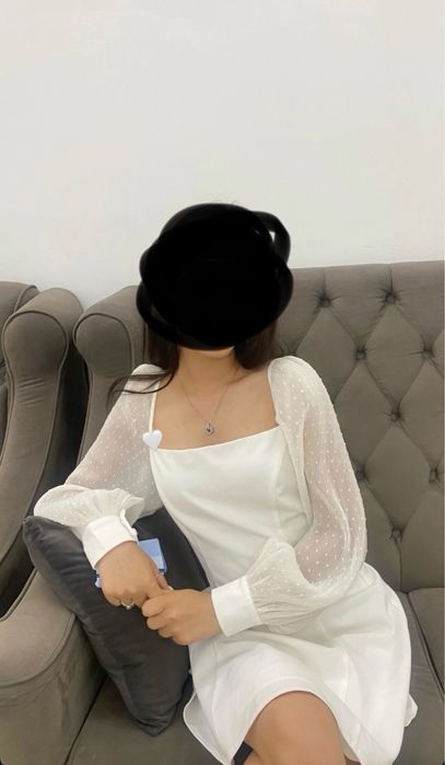 белое кородкое платье