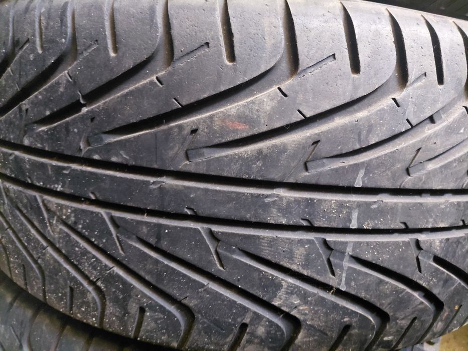 215/40/17" venture 2бр.гуми