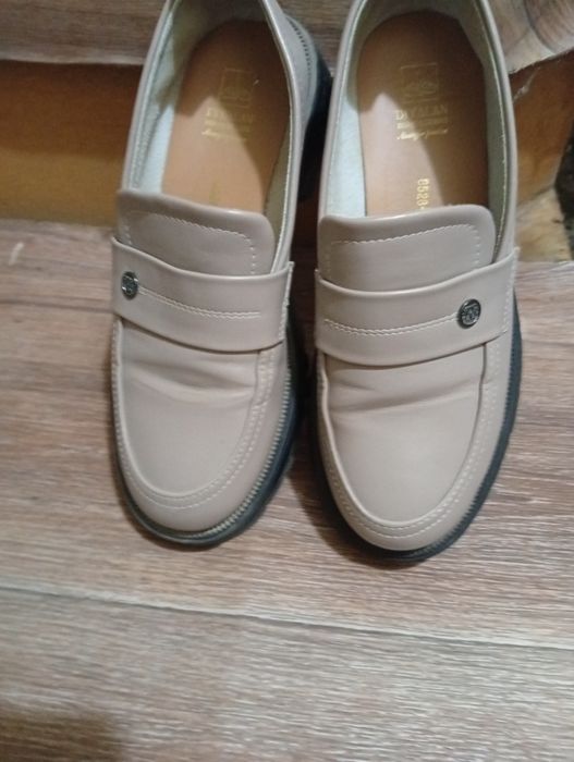 Туфли женские, кожаные