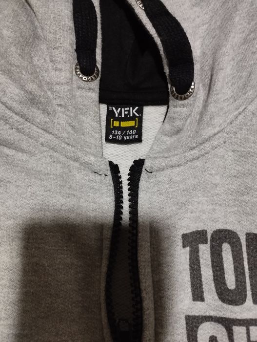 Три броя  детски суичъри