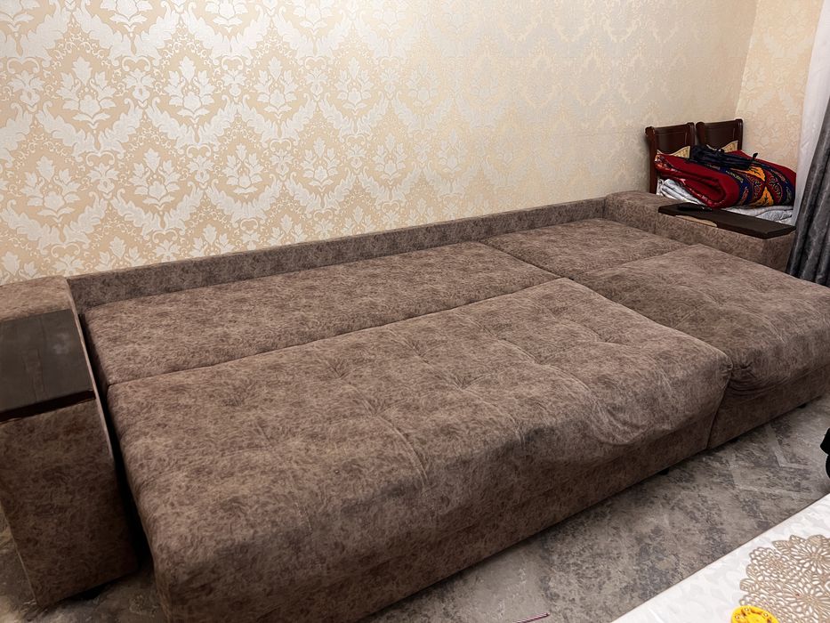 Диван для гостиной