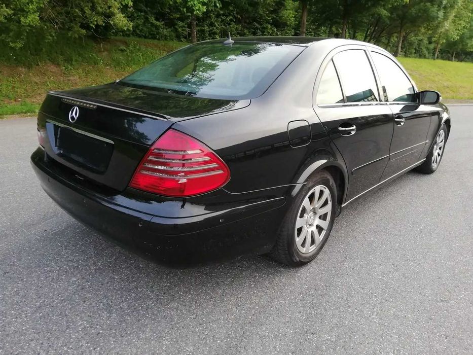 Mercedes-Benz W211 270cdi 177к.с. седан автомат се продава на части