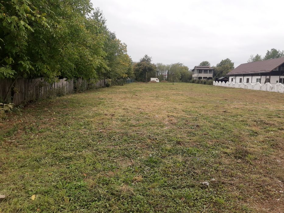 Vând teren intravilan 1.000 m2 cartier vile-Valea Voievozilor