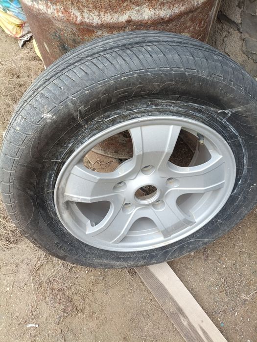 Запаска Нива R16