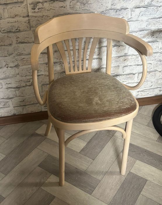Продам стулья кресла