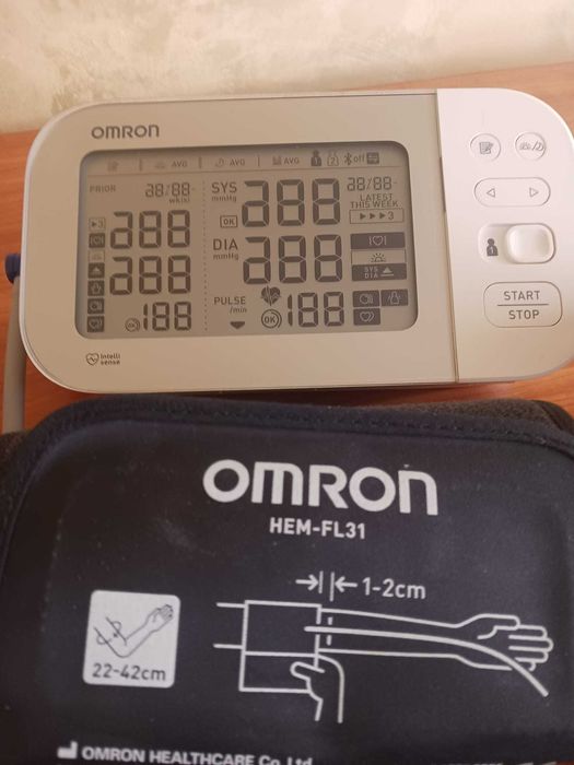 Tensiometru OMRON X7 Smart, detectare fibrilatie atriala (Afib)