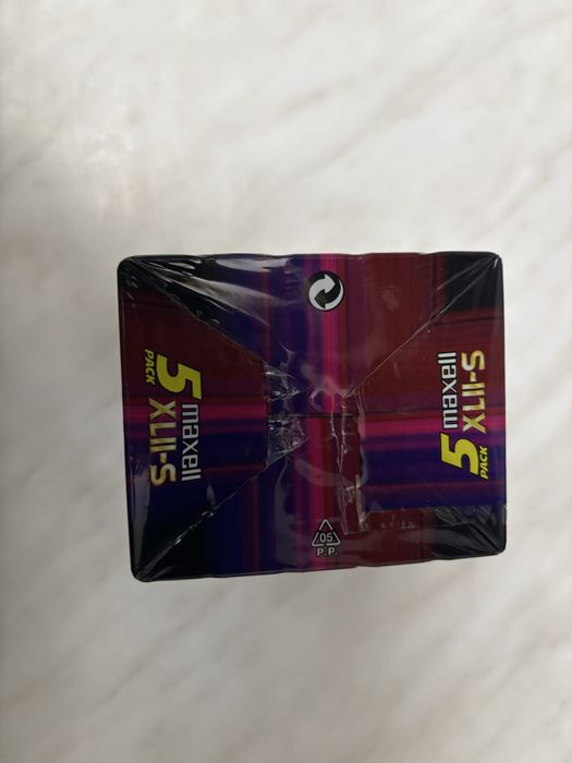 Casete maxell sigilate