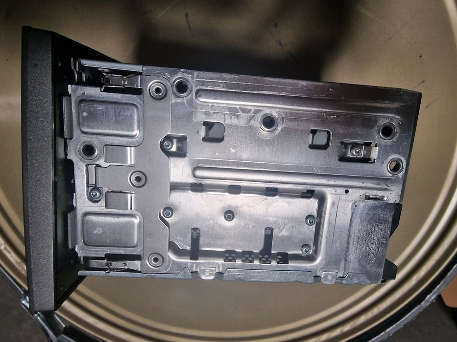 Vând radio CD MP3 --Opel Zafira