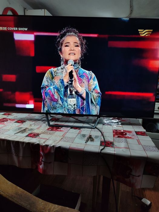 Продам телевизор Ясин OLED 65 Q 90